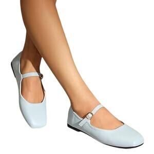 New Hee Grand Womens Size 11 Baby Blue Faux Leather Mary Jane Buckle Strap Shoes
